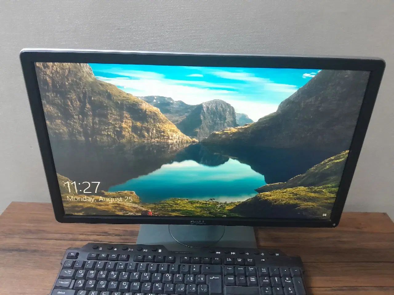 مانیتورFullHD Dell|قطعات و لوازم جانبی رایانه|تهران, نیروی هوایی (پیروزی)|دیوار