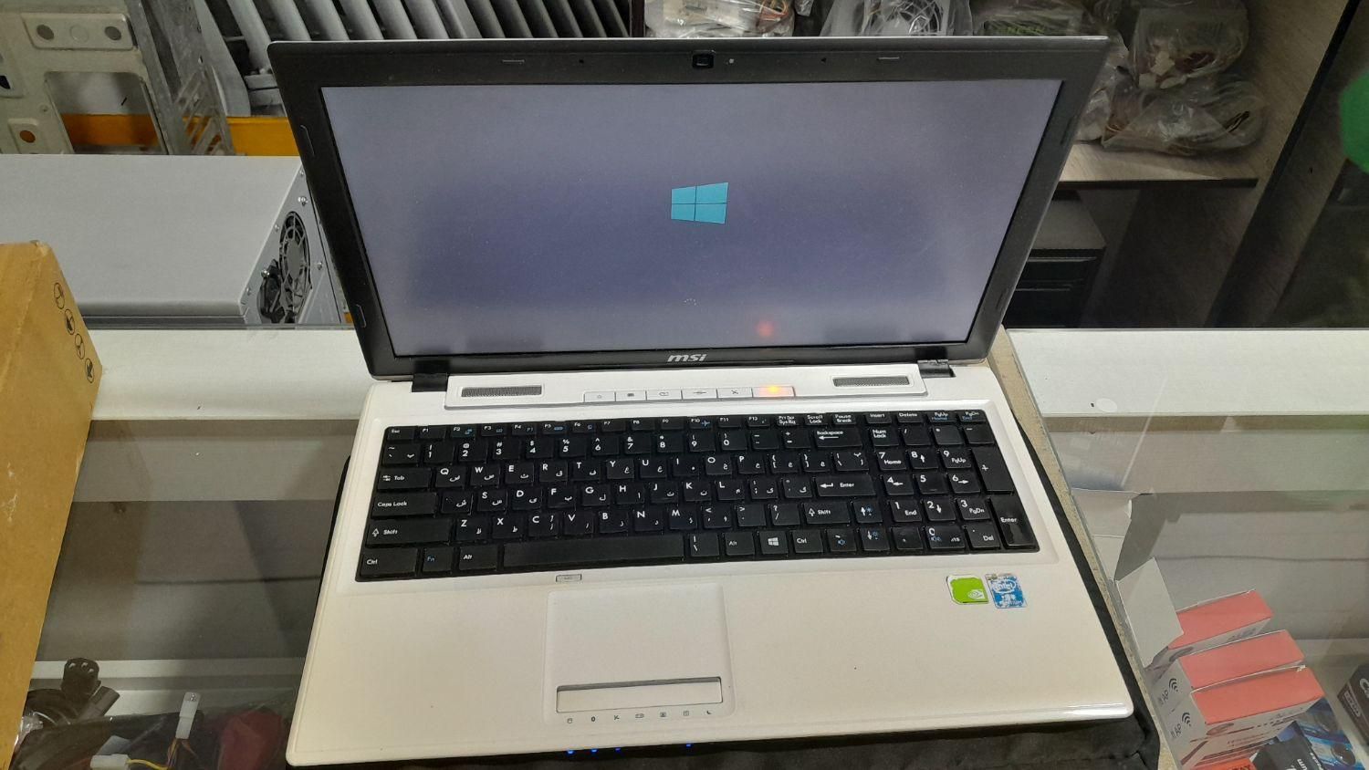لپ تاپ MSI سفید رنگ... هارد 500 گیگ|رایانه همراه|کرج, عظیمیه|دیوار