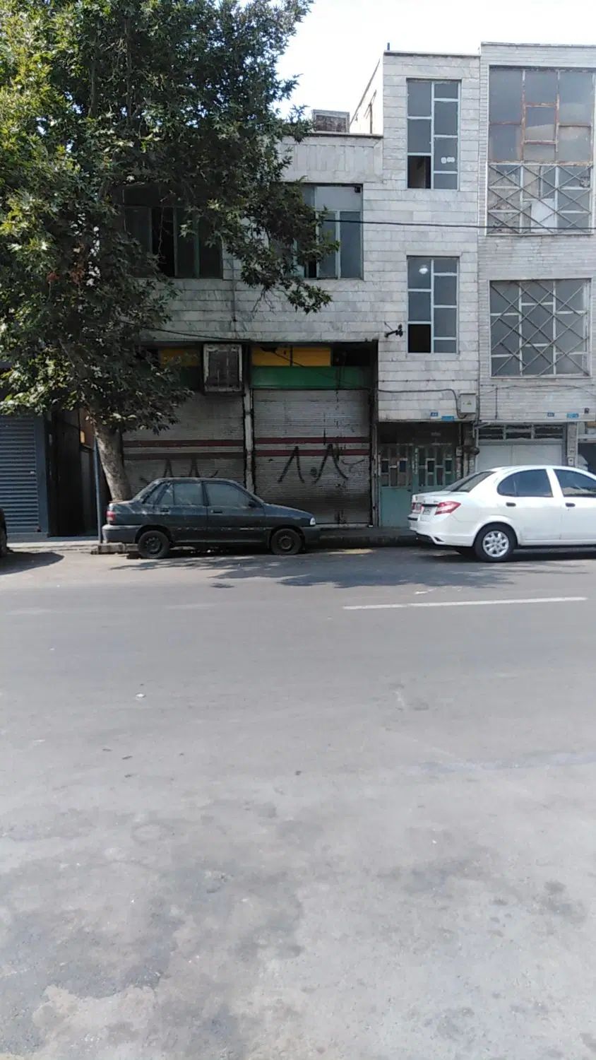 اجاره خانه دربستی بالای مغازه بر خ منصور|اجارهٔ آپارتمان|تهران, مطهری|دیوار