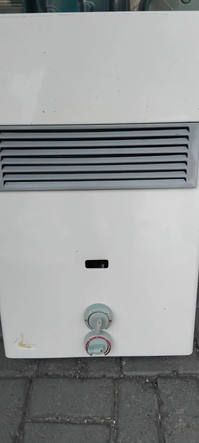 آبگرمکن B18|آبگرمکن، پکیج، شوفاژ|مشهد, نرگس (شهرک غرب)|دیوار