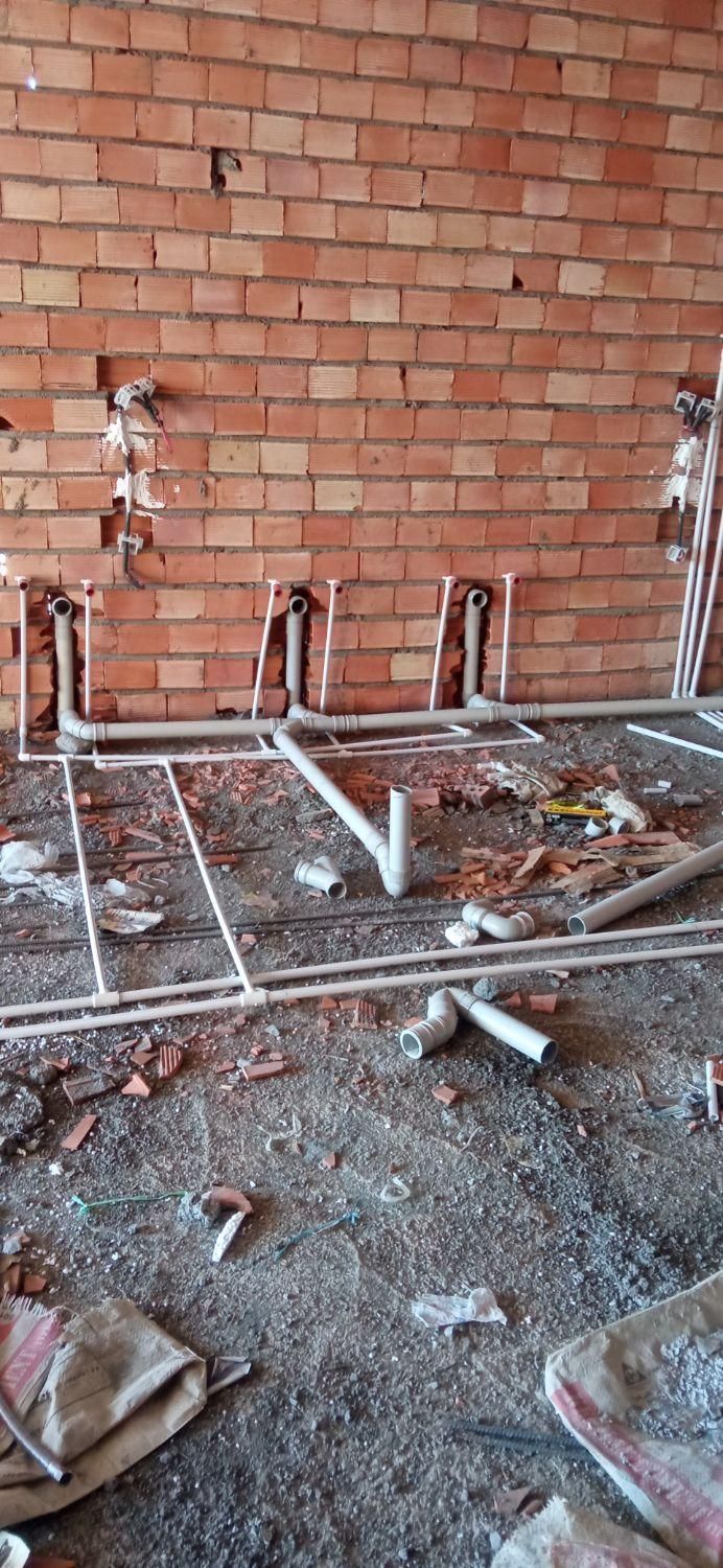 +برق کشی ساختمان+لوله کشی اب|خدمات پیشه و مهارت|بم, |دیوار