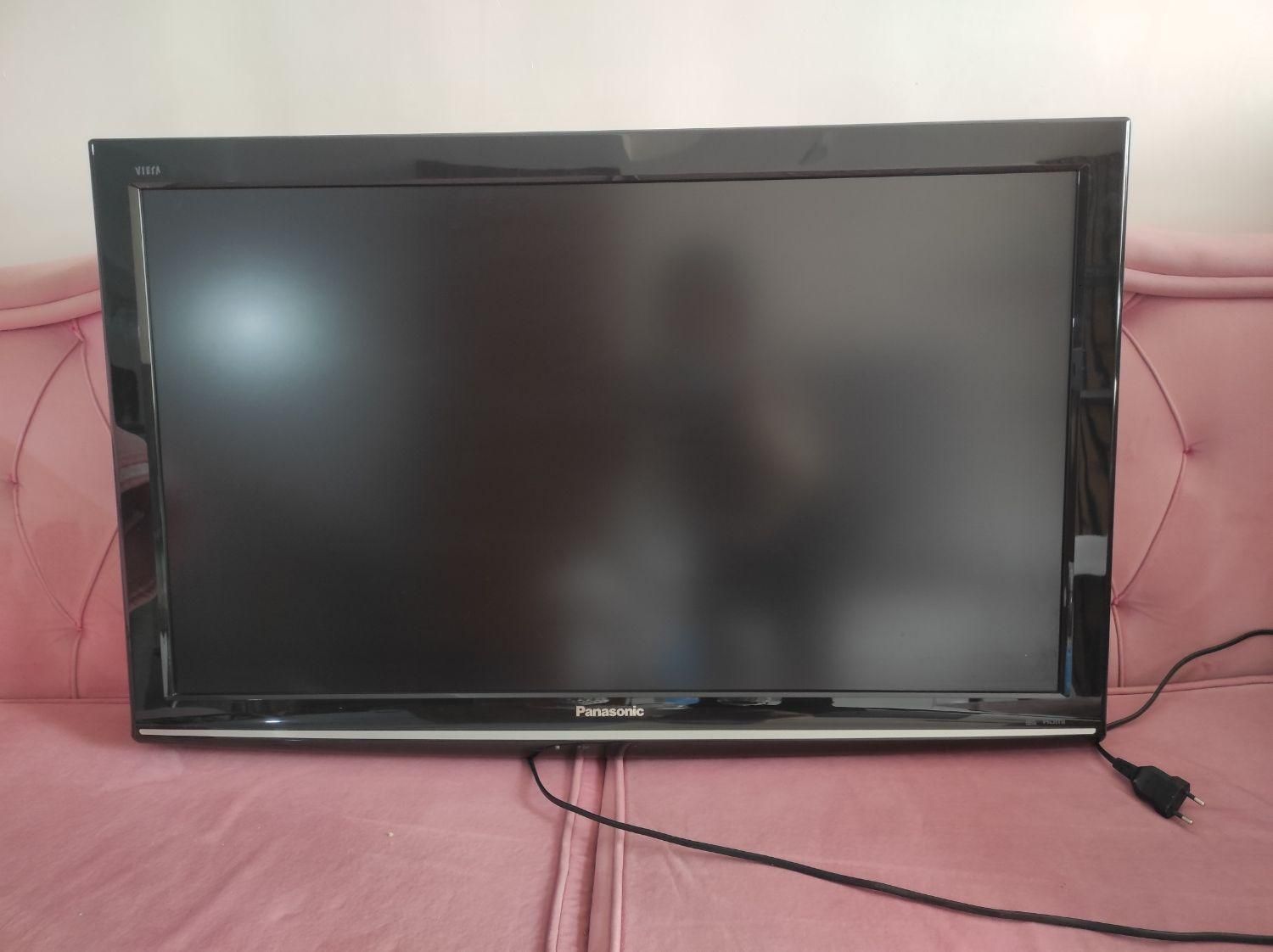 تلویزیون LCD پاناسونیک 37 اینچ|تلویزیون و پروژکتور|رشت, چمارسرا|دیوار