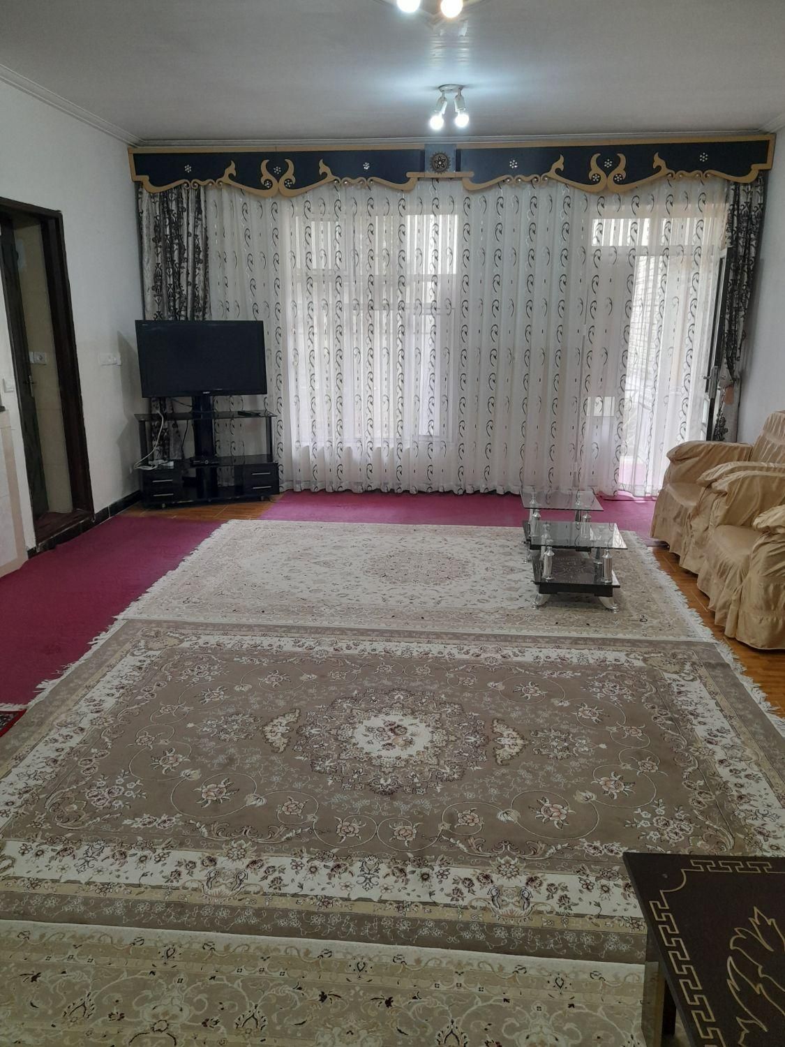 خانه مسافر .حیاط دار .و طبقاتی اول ودوم با پارکینگ|اجارهٔ کوتاه‌مدت آپارتمان و سوئیت|مشگین شهر, |دیوار