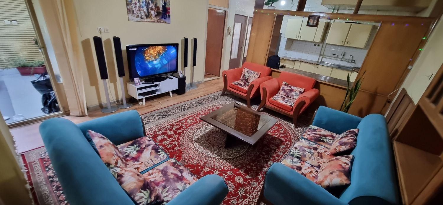 اجاره سوییت/ آپارتمان مبله/ اسکان مسافر ۳۳پل|اجارهٔ کوتاهمدت آپارتمان و سوئیت|اصفهان, باغ دریاچه|دیوار