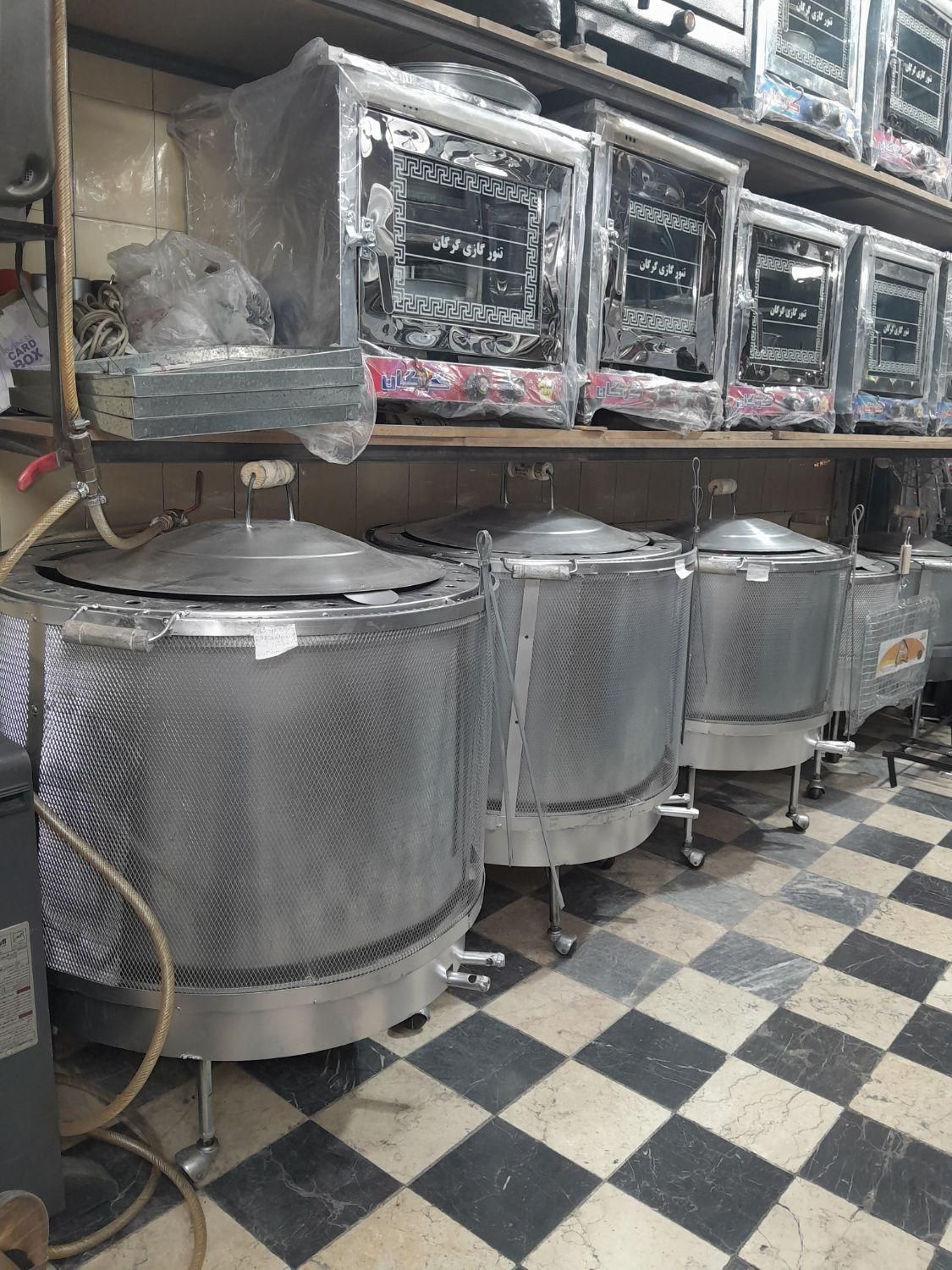 تنور گازی استوانه ای و مکعبی خانگی|اجاق گاز و لوازم برقی پختوپز|قم, آذر (نکویی)|دیوار