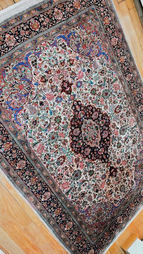 فرش ابریشم قم قدمت دار|فرش|تهران, الهیه|دیوار