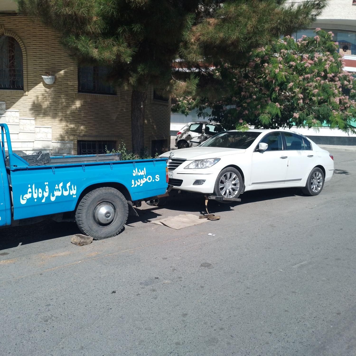 امدادخودرو و یدک کش چرخ گیر قره باغی|خدمات حمل و نقل|ارومیه, |دیوار