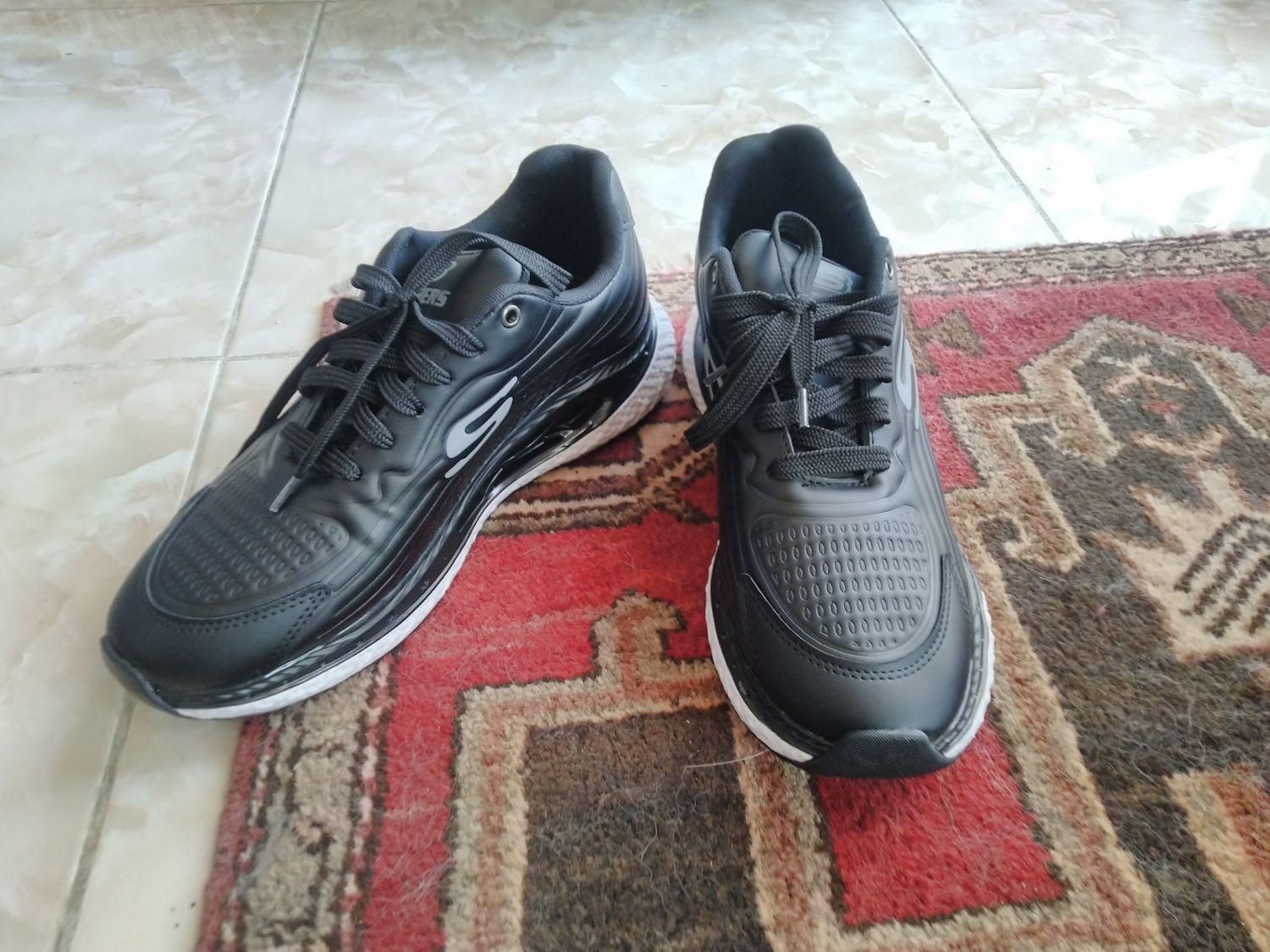 کفش کتونی|کیف، کفش، کمربند|سلمان‌شهر, |دیوار