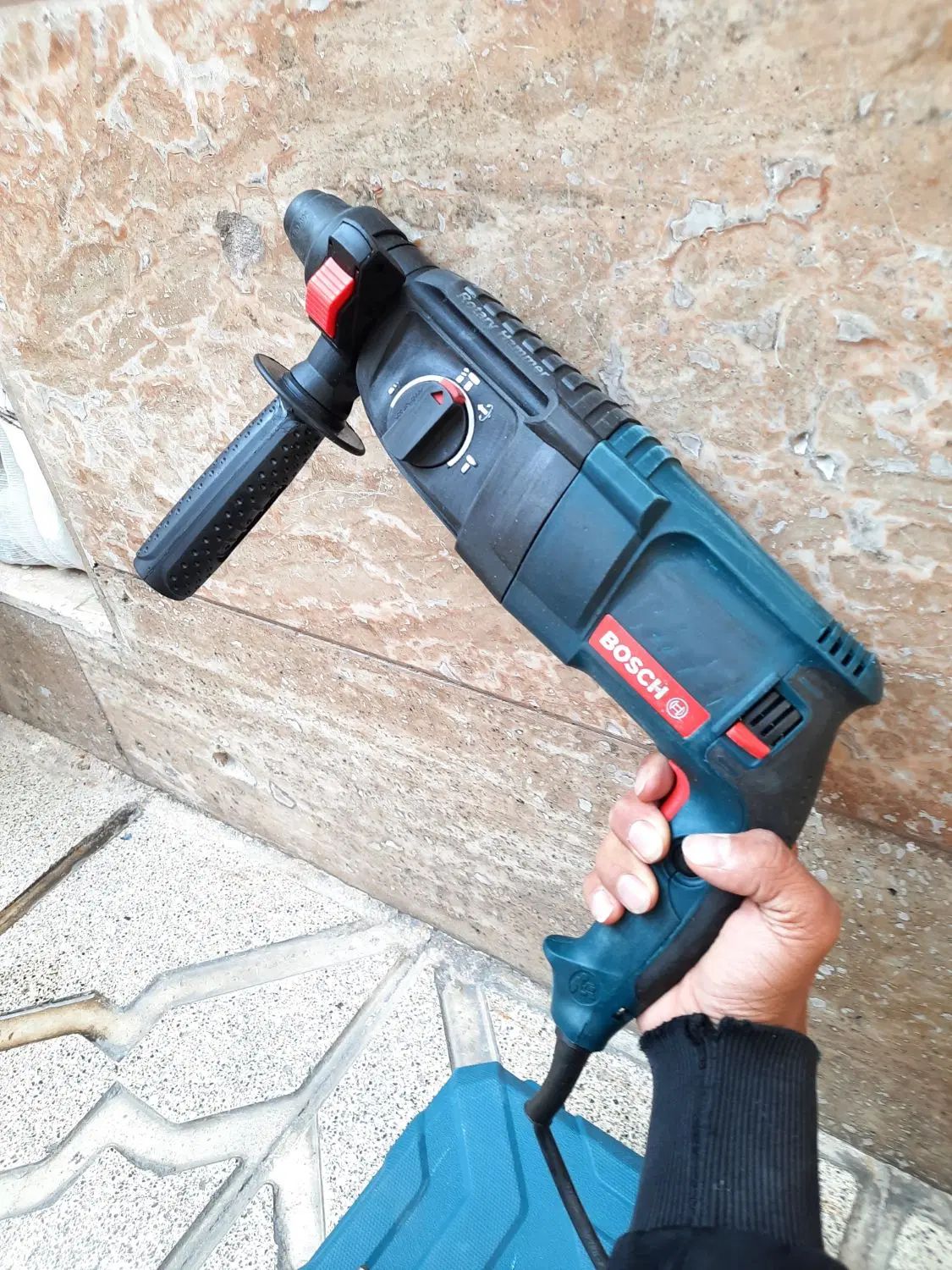 دلر BOSCH آلمانی چکشی دریل بتن کن چهارشیار قدیمی|ماشین‌آلات صنعتی|مشهد, شهید معقول|دیوار