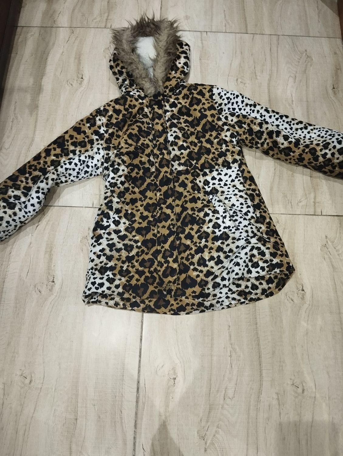 کاپشن دخترانه|کفش و لباس بچه|هشتگرد, شهرک بعثت|دیوار