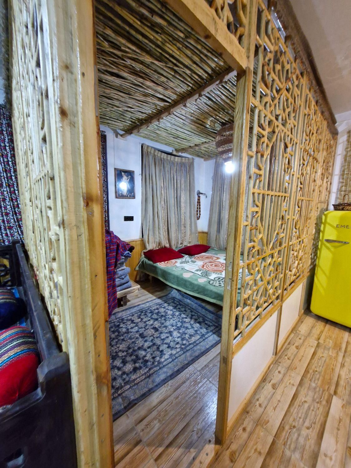 ویلا باغ سنتی|اجارهٔ کوتاه‌مدت ویلا و باغ|قرق, |دیوار