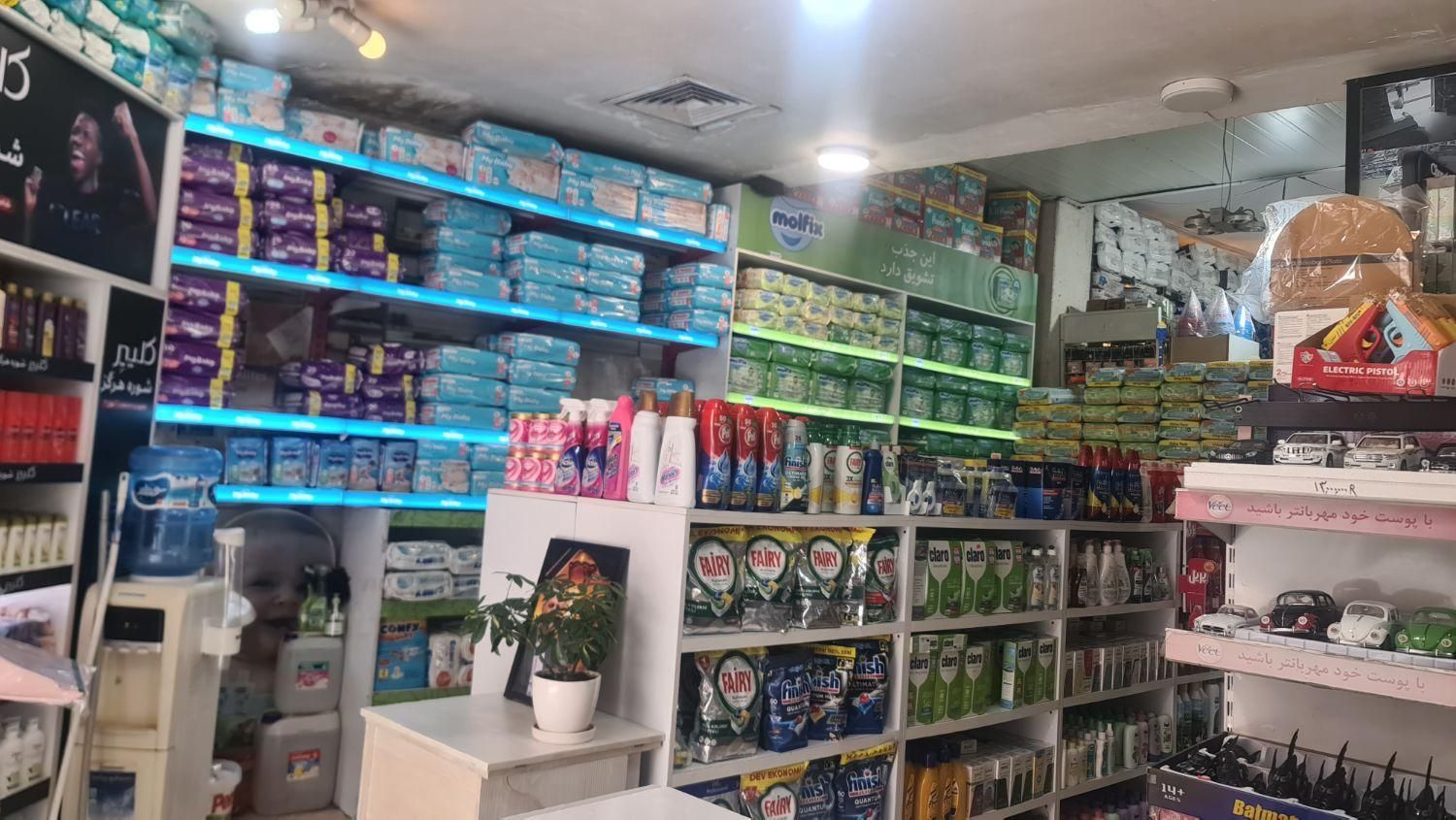 کارگر ساده برای فروشگاه شوینده فروشی|استخدام خدمات فروشگاه و رستوران|تهران, بنی‌هاشم|دیوار