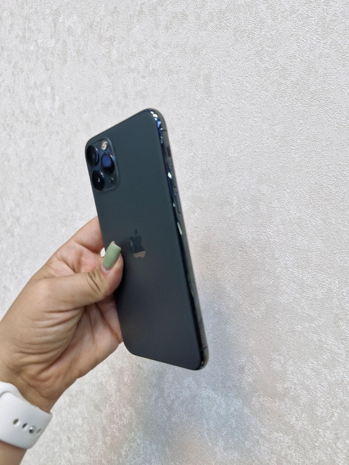 اپل iPhone 11 Pro با حافظهٔ ۲۵۶ گیگابایت|موبایل|اصفهان, احمدآباد|دیوار