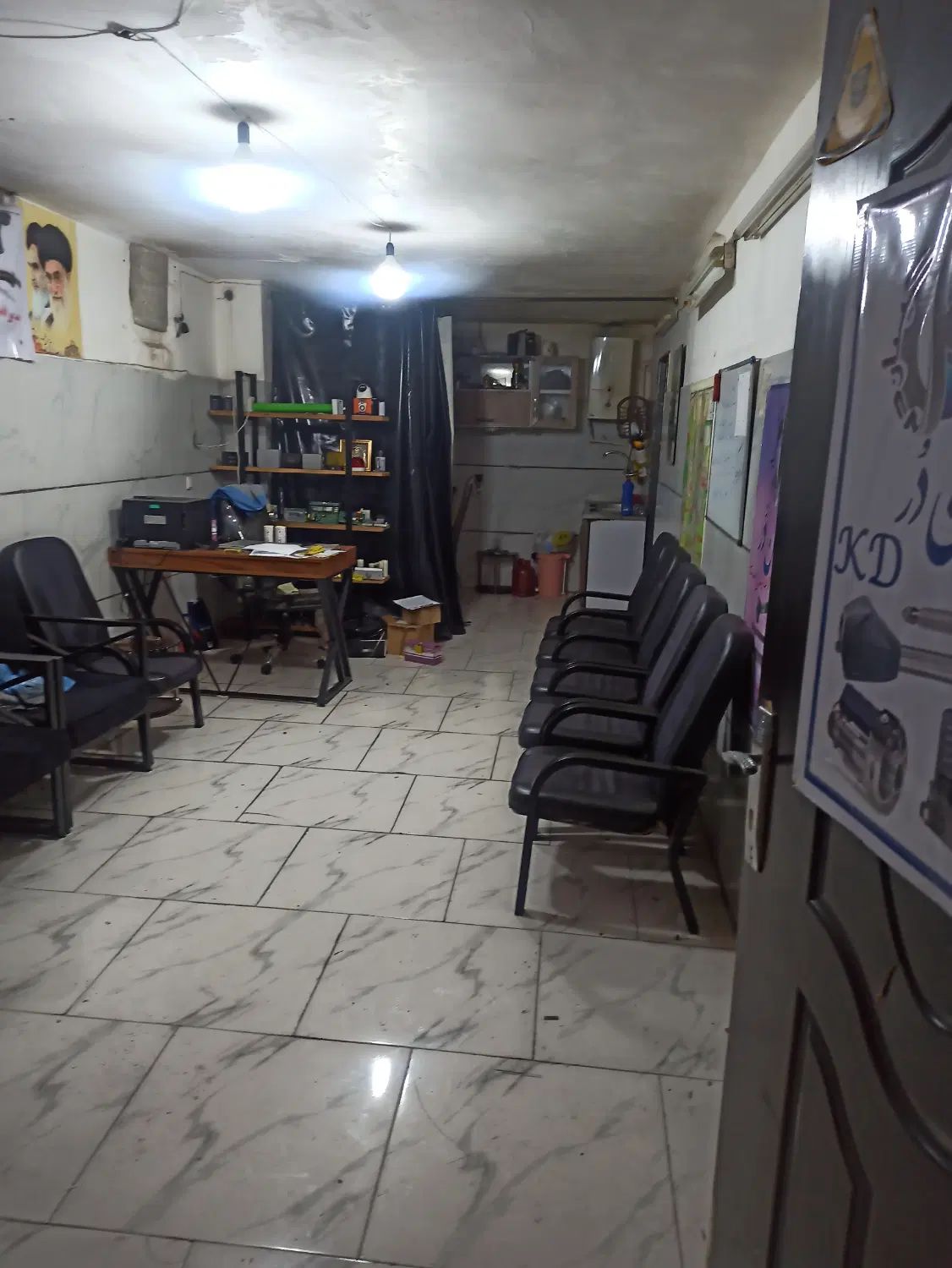 تهاتر۱۱۰ متر زیر زمین تجاری نزدیک فلکه اول گوهردشت|فروش مغازه و غرفه|کرج, آتشگاه|دیوار