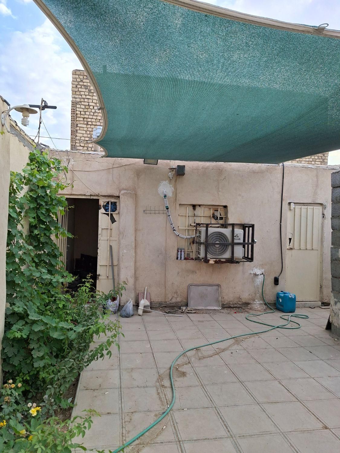 اجاره باغچه و اسطبل|اجارهٔ خانه و ویلا|اصفهان, قهجاورستان|دیوار