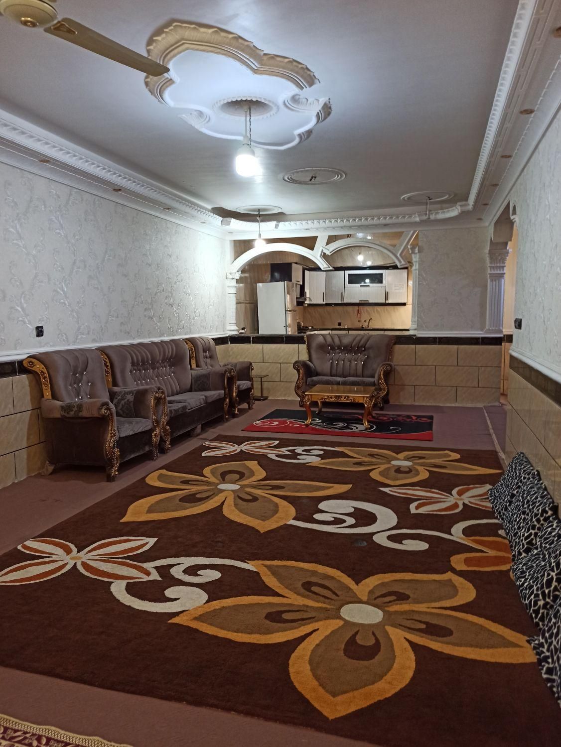 سوییت مبله وتمیزدربازارونزدیک به ساحل|اجارهٔ کوتاه‌مدت آپارتمان و سوئیت|بندر گناوه, |دیوار