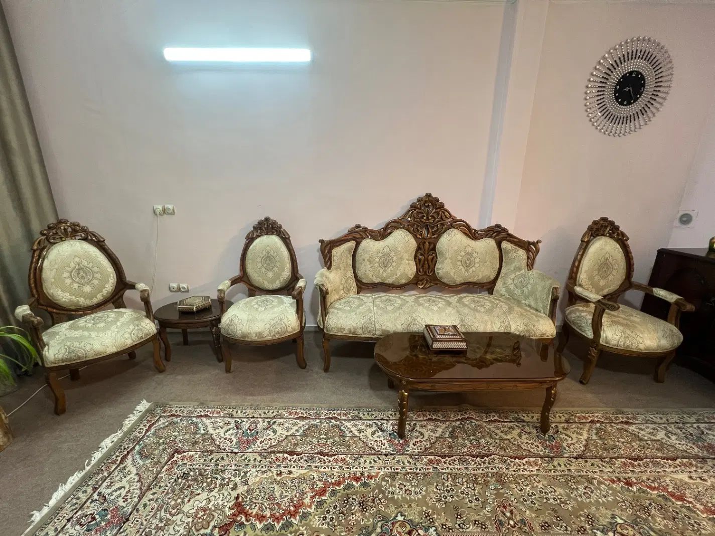 مبل سلطنتی ۹نفره|مبلمان خانگی و میز عسلی|مشهد, کوشش|دیوار