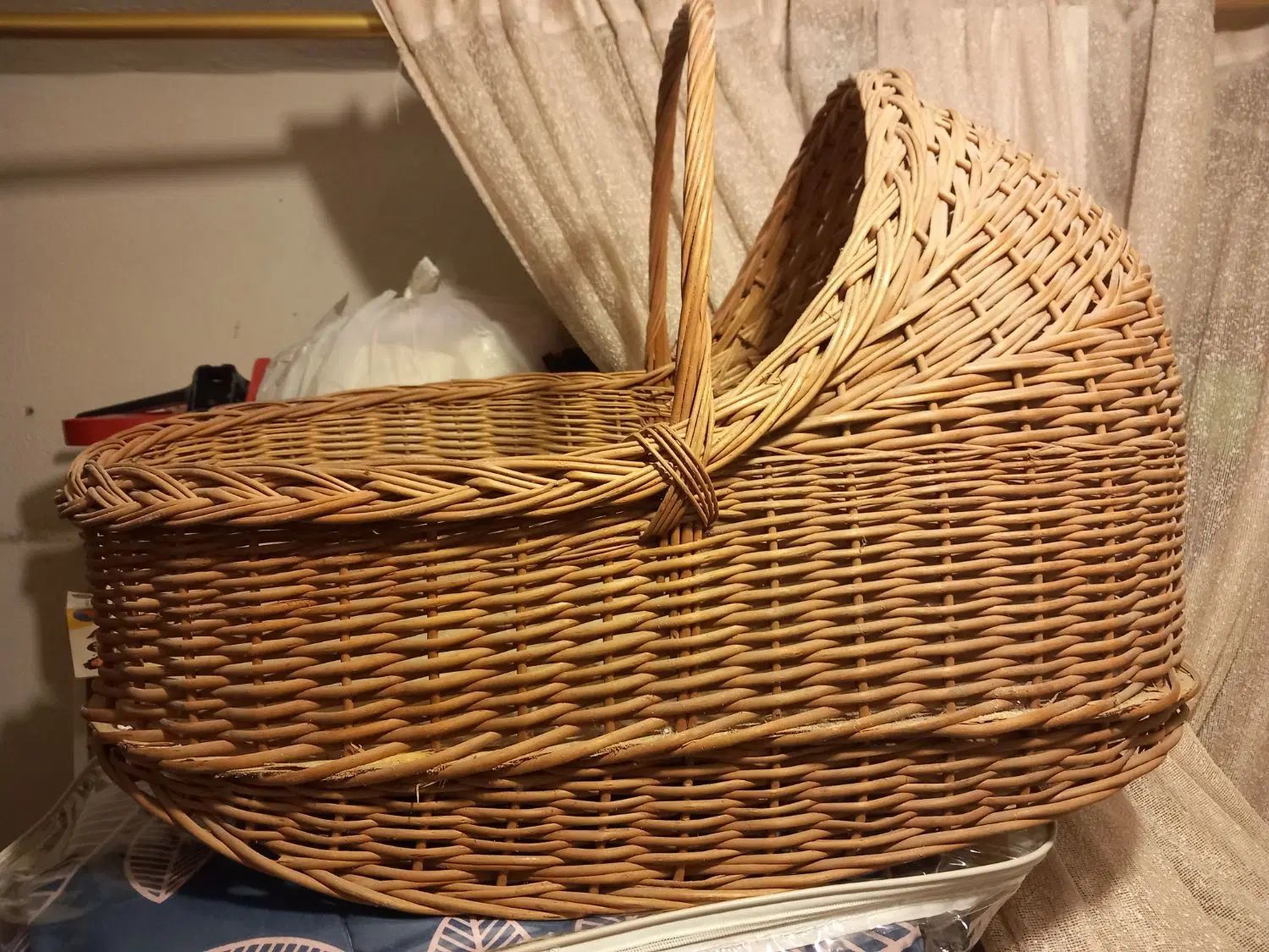 سبد حصیری حمل نوزاد|اسباب و اثاث بچه|رشت, سعدی (تختی)|دیوار