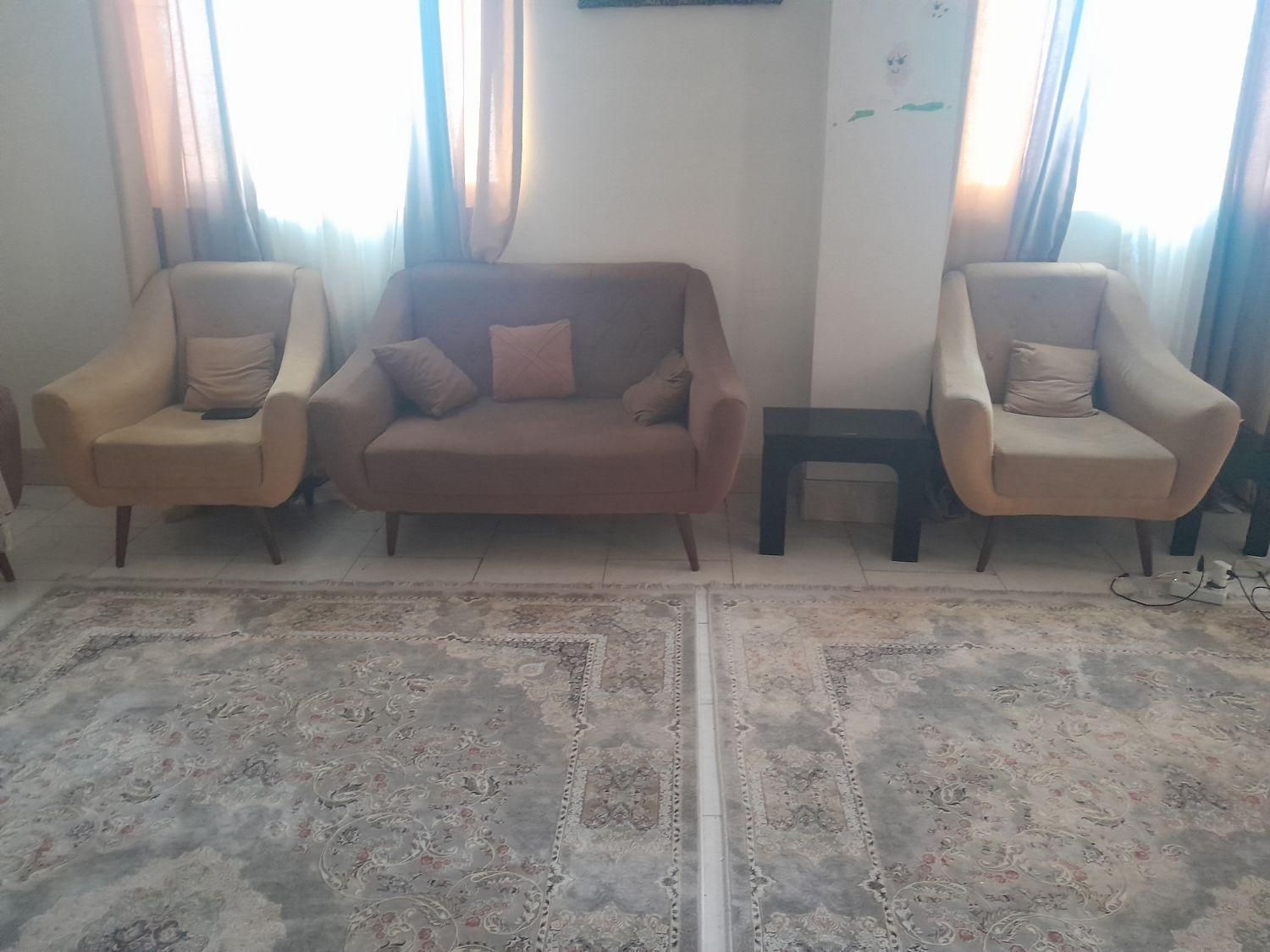 برای فروش|مبلمان خانگی و میز عسلی|رباط‌کریم, |دیوار