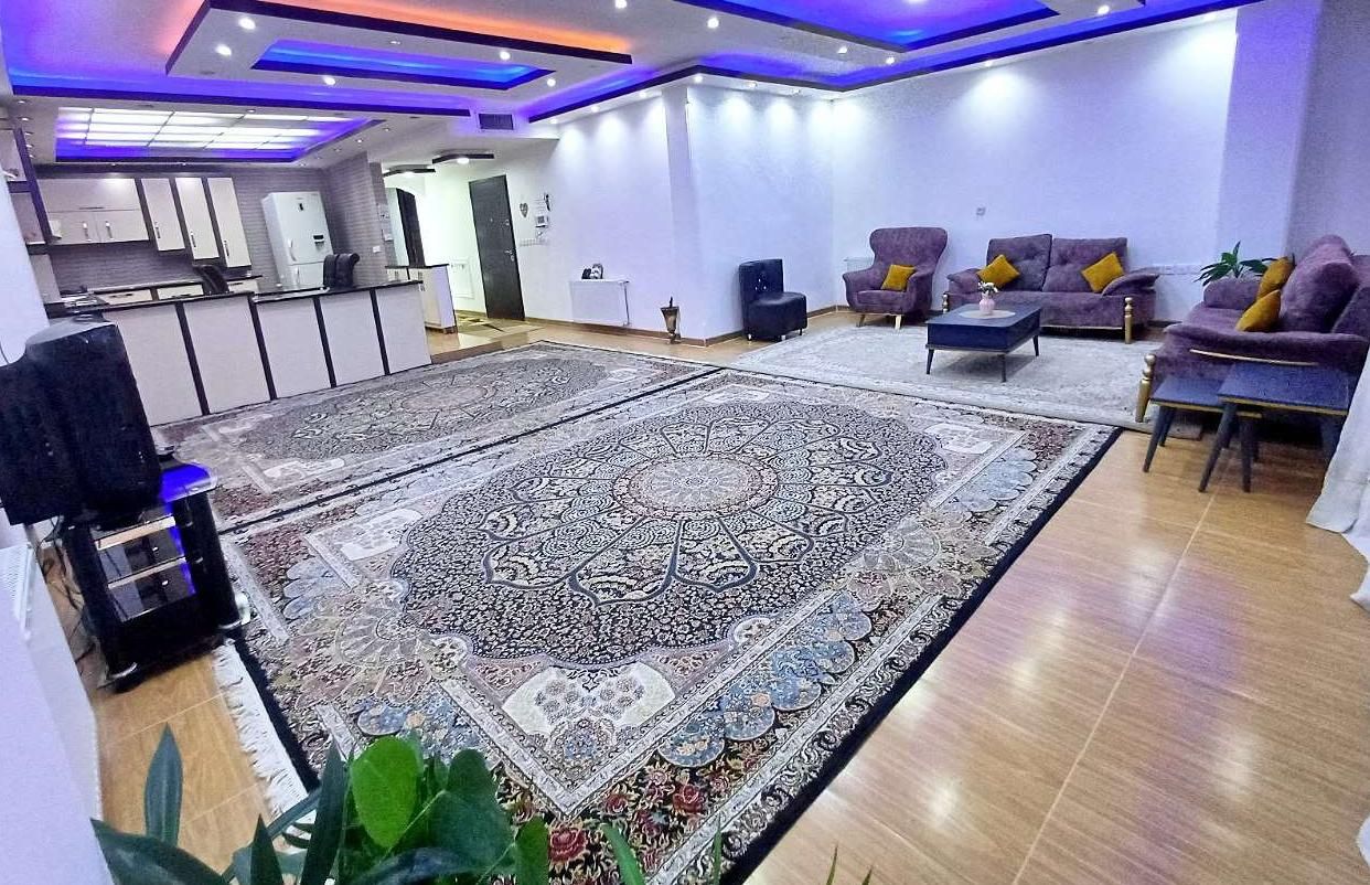 سوییت تازه ساز داخل شهر جوانرود پارکینگ ریموت دار|اجارهٔ کوتاه‌مدت آپارتمان و سوئیت|جوانرود, |دیوار