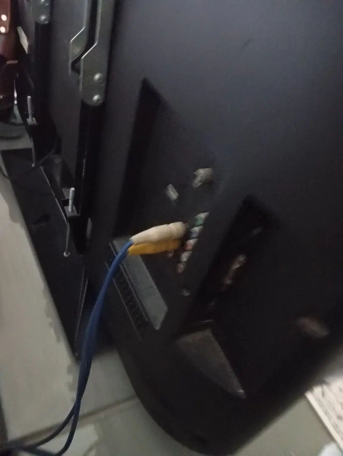 bx350 سونی ۳۲ اینچ کاملا کمکار و سالم بدون هیچمشکل|تلویزیون و پروژکتور|تهران, اختیاریه|دیوار
