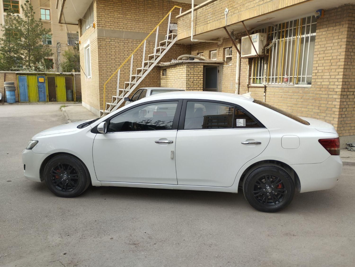 آریو اتوماتیک 1600cc، مدل ۱۳۹۵|خودرو سواری و وانت|کرج, باغستان|دیوار