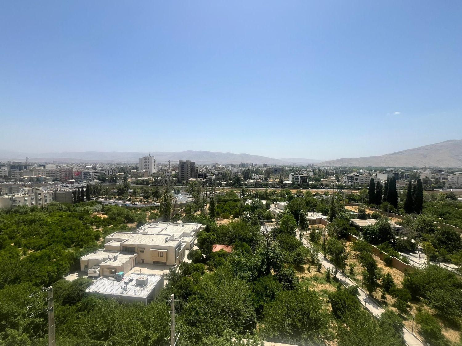 فروش آپارتمان ۱۱۰ متری۲ خوابه ویو دار (فرزانگان )|فروش آپارتمان|شیراز, چوگیاه‎|دیوار
