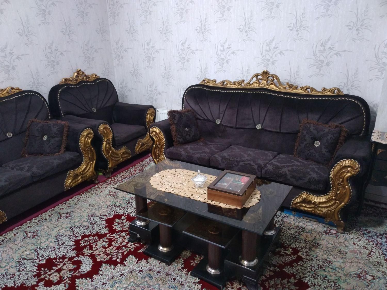 یک دست مبل هفت نفره|مبلمان خانگی و میز عسلی|تهران, خلیج فارس|دیوار