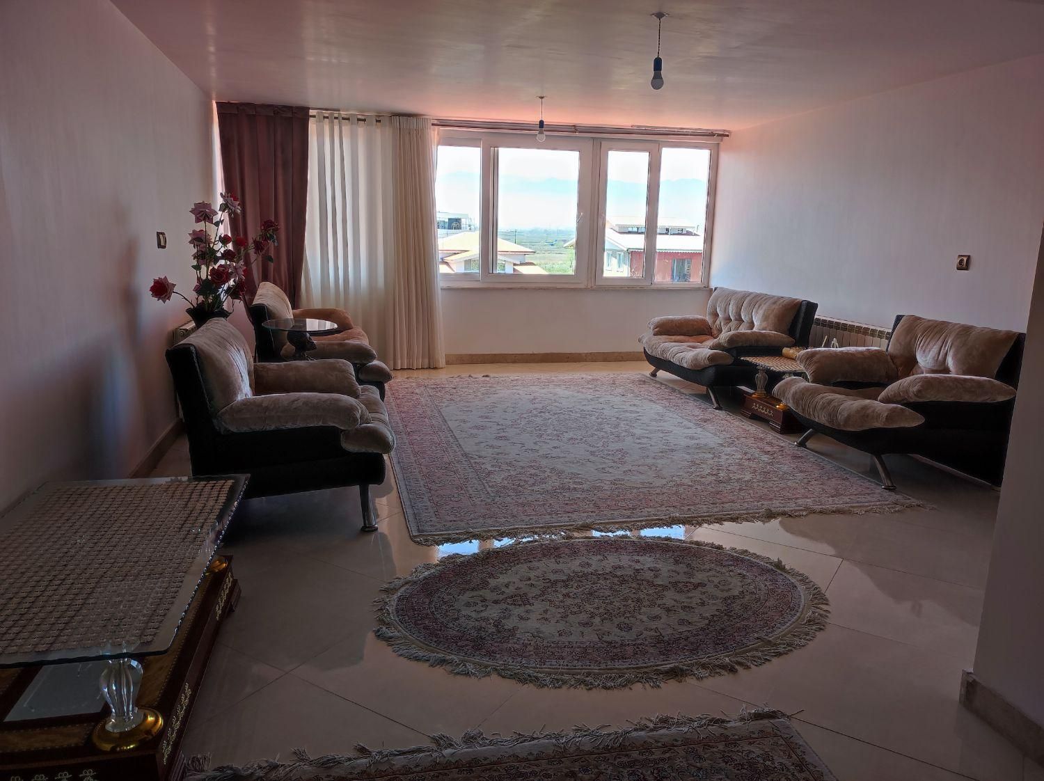 اجاره روزانه آپارتمان ویلایی ۱۱۰ متری حیاط دار|اجارهٔ کوتاهمدت آپارتمان و سوئیت|رودسر, |دیوار