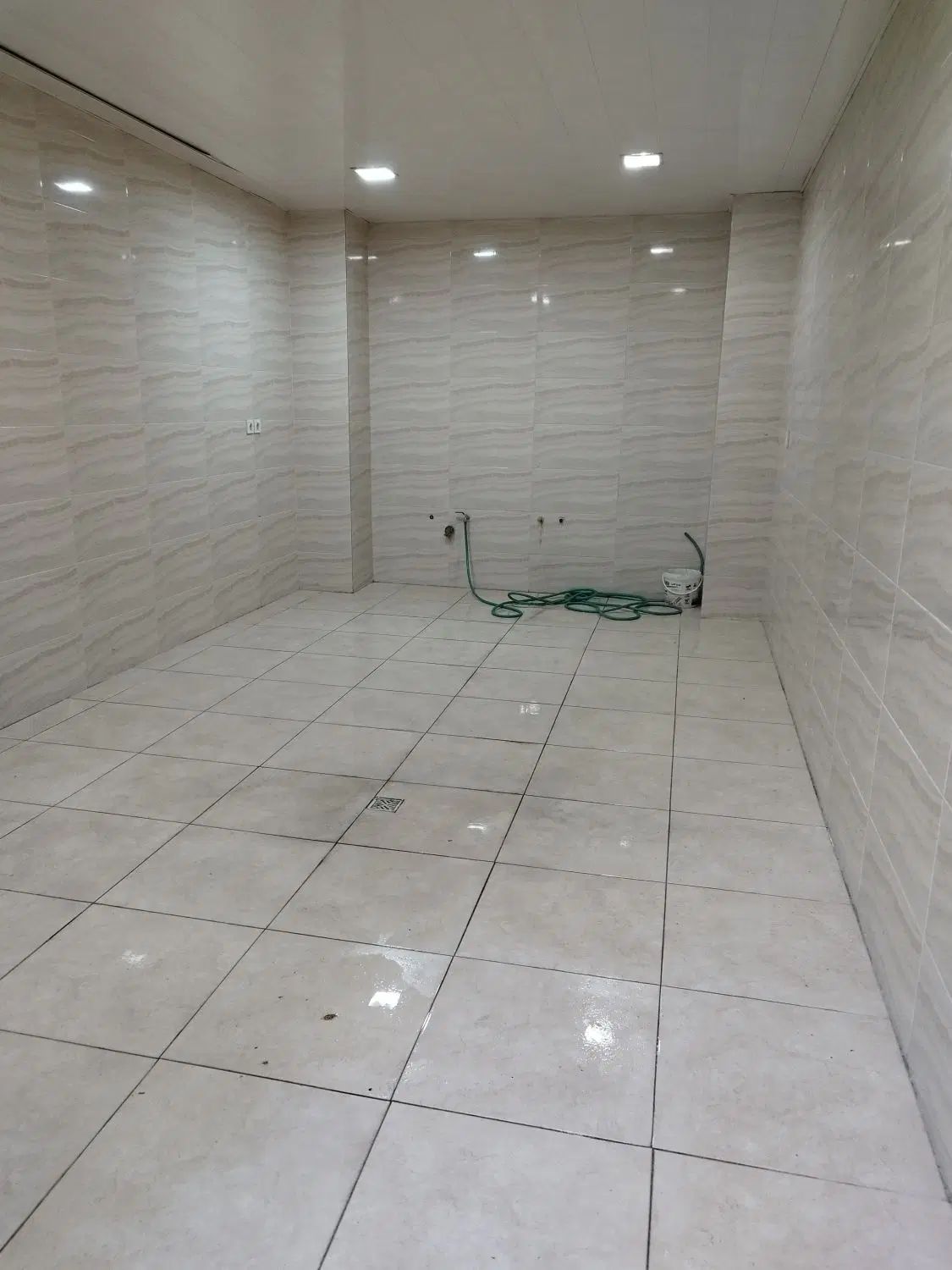 مغازه ۲۳ متر با پارکینگ اختصاصی یاغچیان|فروش مغازه و غرفه|تبریز, |دیوار