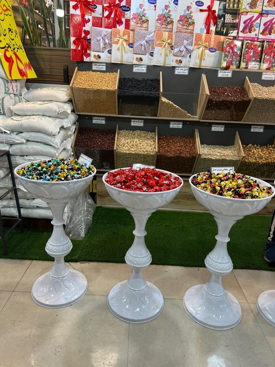 جام اجیل/ درب جام خشکبار/ قفسه اجیل درب جام|فروشگاه و مغازه|رشت, بازار|دیوار