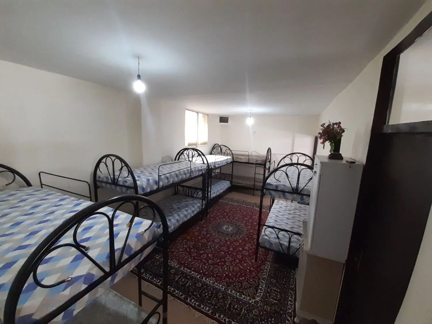 خوابگاه پسرانه پانسیون پسرانه|اجارهٔ کوتاه‌مدت آپارتمان و سوئیت|تهران, نیلوفر|دیوار