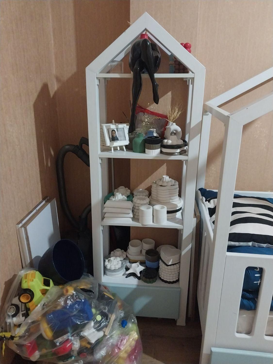 تخت کودک مدل خانهای + شلف (ویترین) ست باهم|تخت و سرویس خواب|تهران, سازمان برنامه جنوبی|دیوار