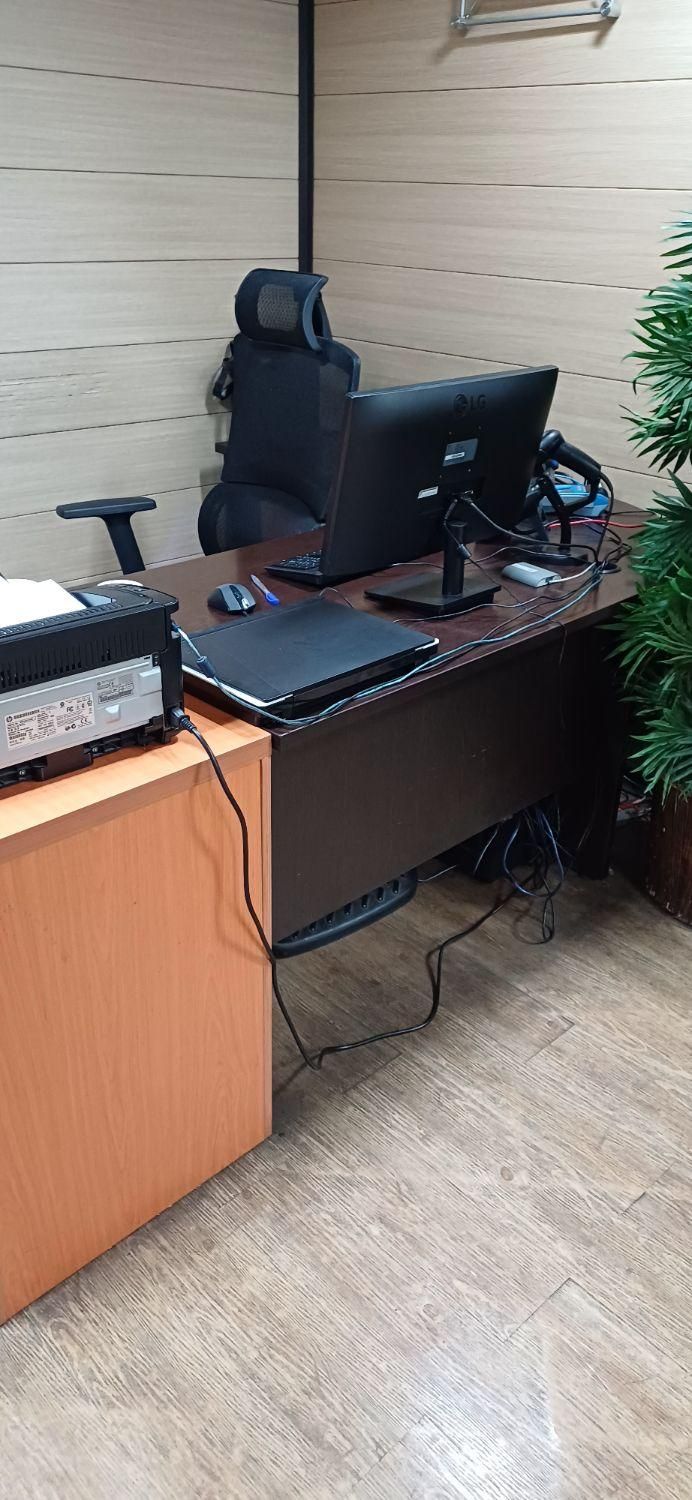 استخدام خانوم منشی مدیر عامل|استخدام اداری و مدیریت|تهران, ستارخان|دیوار