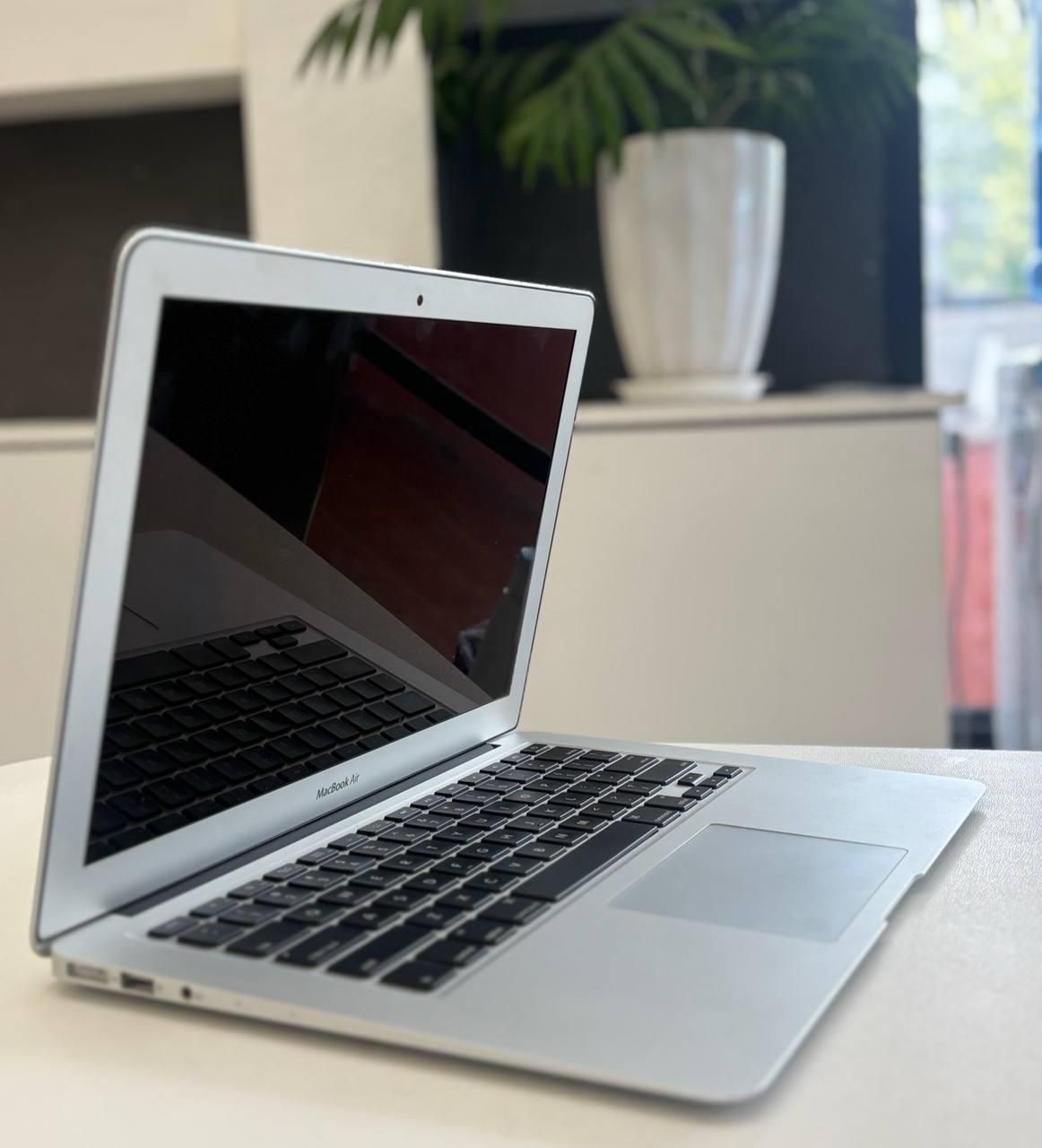 لپ تاپ اپل مک بوک ایر Apple MacBook|رایانه همراه|رشت, منظریه|دیوار