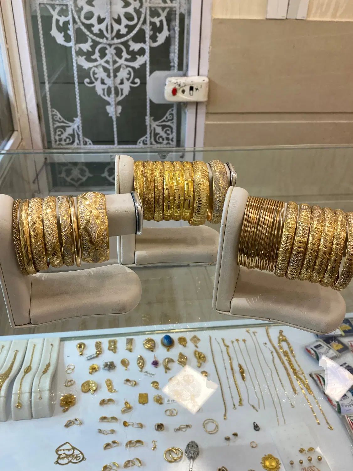 طلا با درصد خیلی خیلی مناسب|جواهرات|مشهد, رده|دیوار