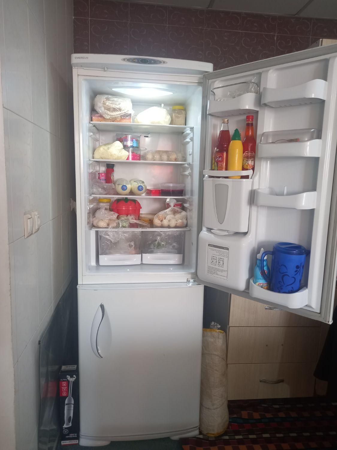 تعمیر انواع یخچال خانگی و فروشگاهی|خدمات پیشه و مهارت|زرقان, |دیوار