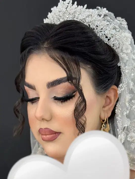 میکاپ تخصصی و شنیون ۲۰۰ تومان به دلیل‌ جشنواره|خدمات آرایشگری و زیبایی|تبریز, |دیوار