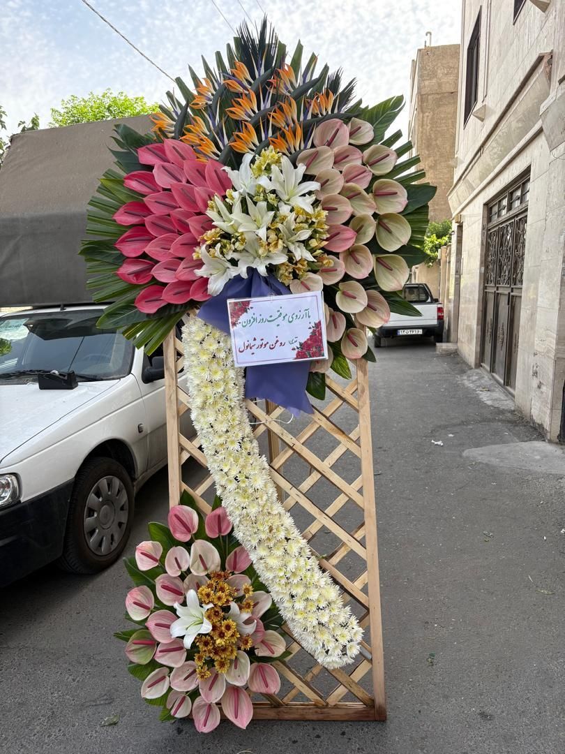 بازارگل اصلی تاج دسته گل ختم نمایشگاهی افتتاحیه|گل و گیاه طبیعی|تهران, شهرک محلاتی|دیوار
