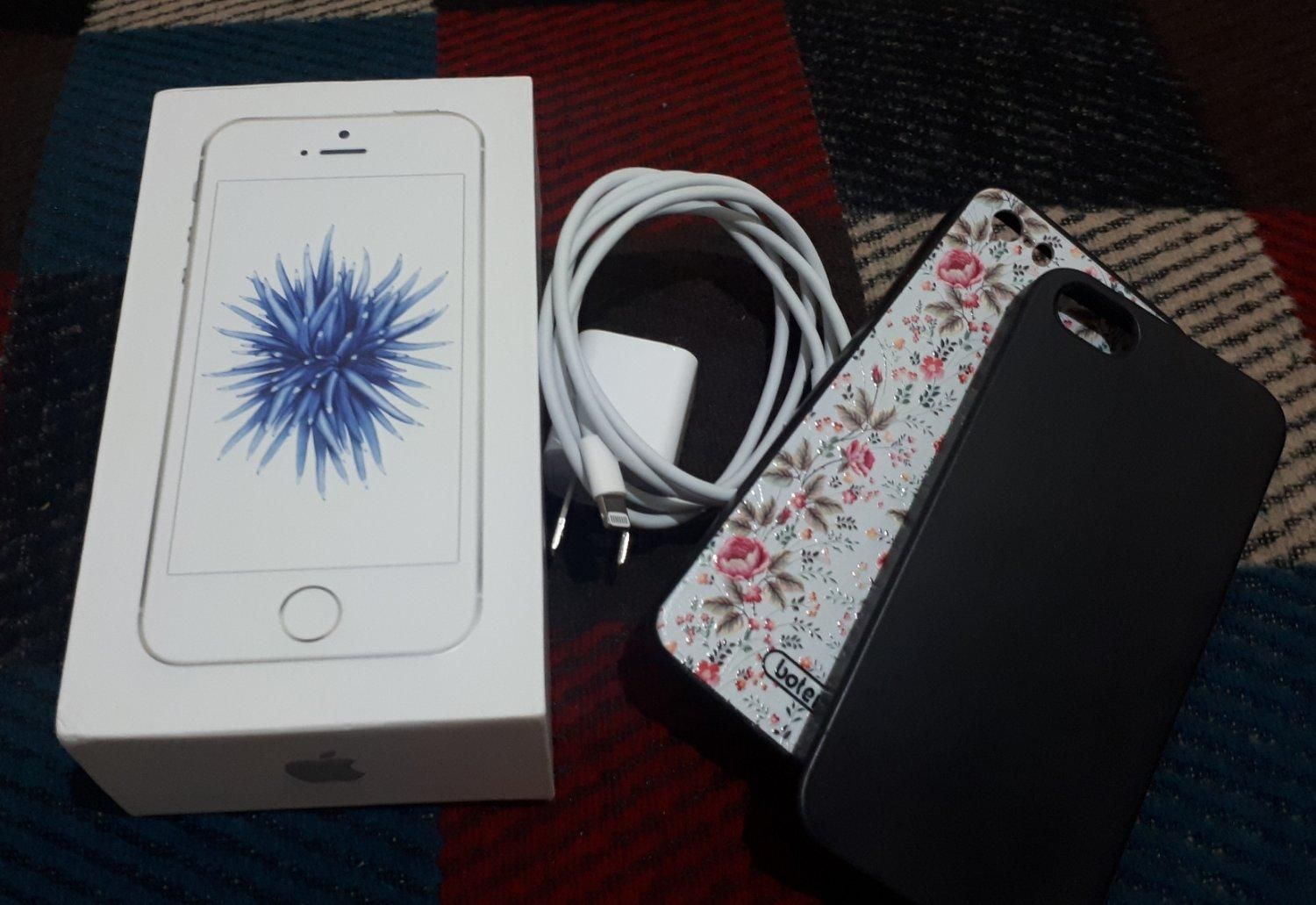 اپل iPhone 5se با حافظهٔ ۱۶ گیگابایت|موبایل|همدان, |دیوار