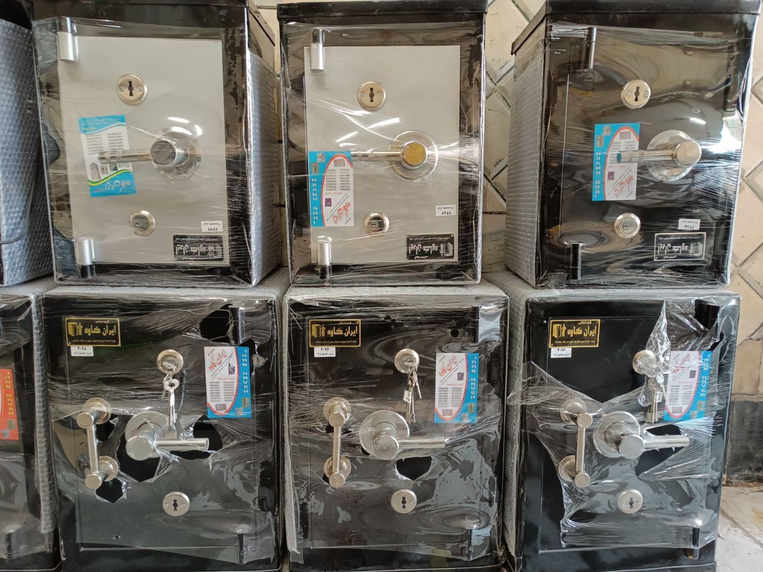 گاوصندوق  ۲۵۰کیلو گاو صندوق ۵۰ کیلو|ابزارآلات|مشهد, شهرک رازی (شهرک غرب)|دیوار