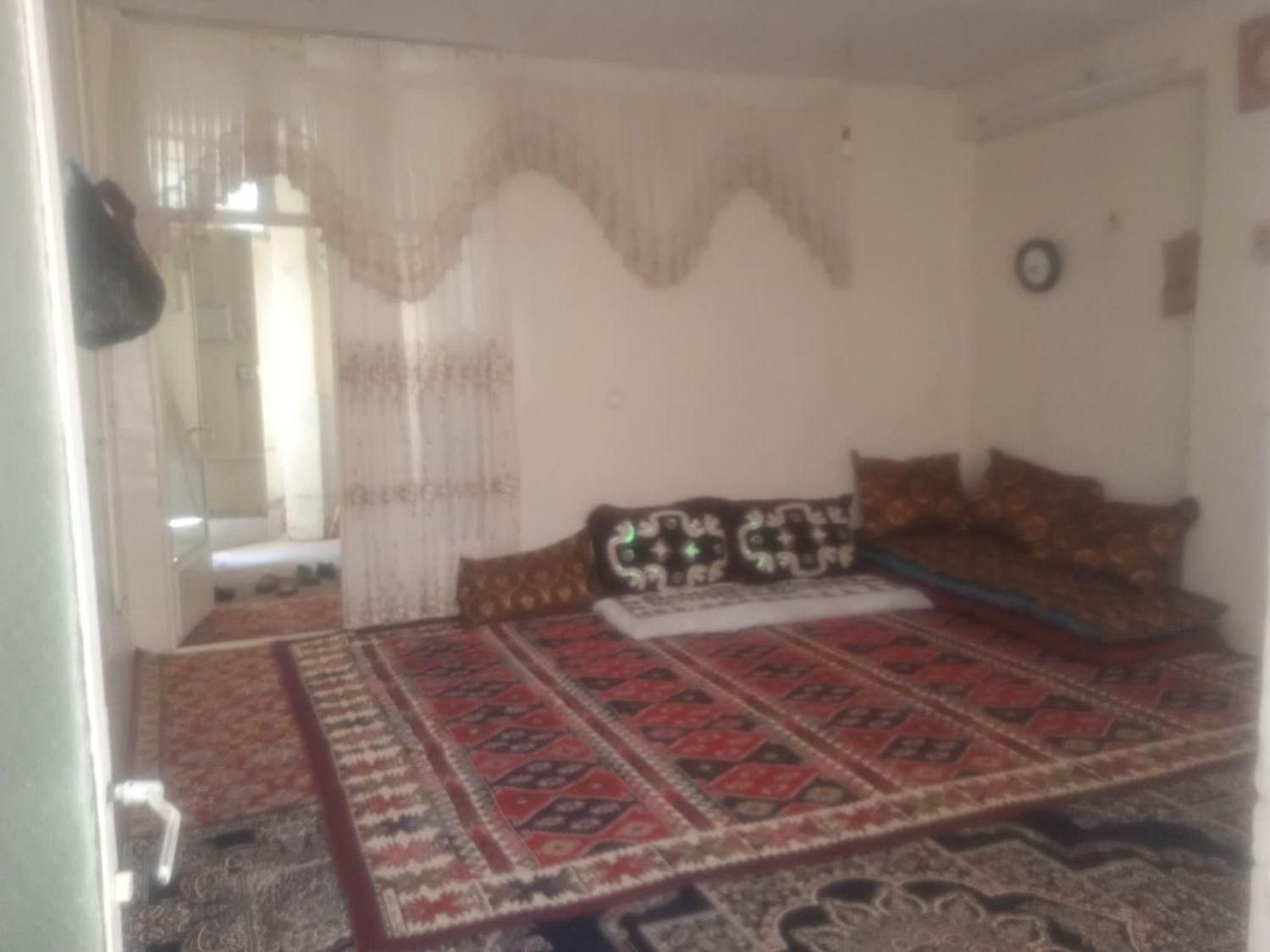منزل مسکونی دربست|اجارهٔ خانه و ویلا|اصفهان, شیخ طوسی|دیوار