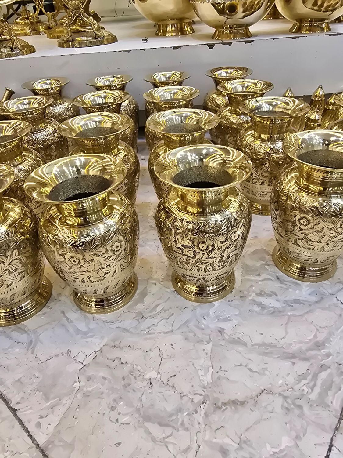 گلدان تمام برنج قلم زنی هندی تپل تمام کار دست|صنایع دستی و سایر لوازم تزئینی|مشهد, کوی المهدی|دیوار