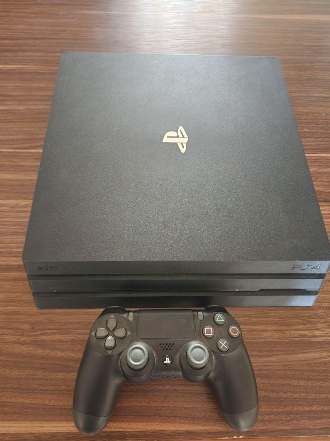 PS4 Pro بسیار کم کار در حد نو|کنسول، بازی ویدئویی و آنلاین|اصفهان, ناژوان|دیوار