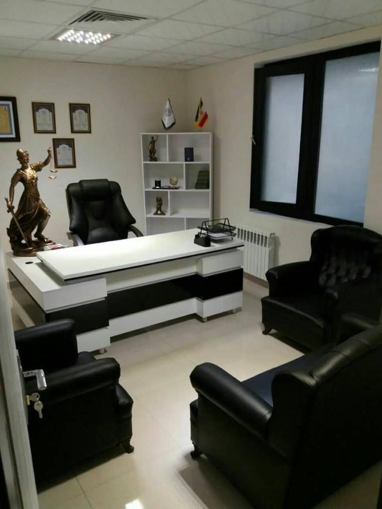 صندلی مدیریت/ میز املاک/ مبل انتظارکانترکنفرانس|دفتر کار|کاشان, ملا حبیبالله شریف|دیوار