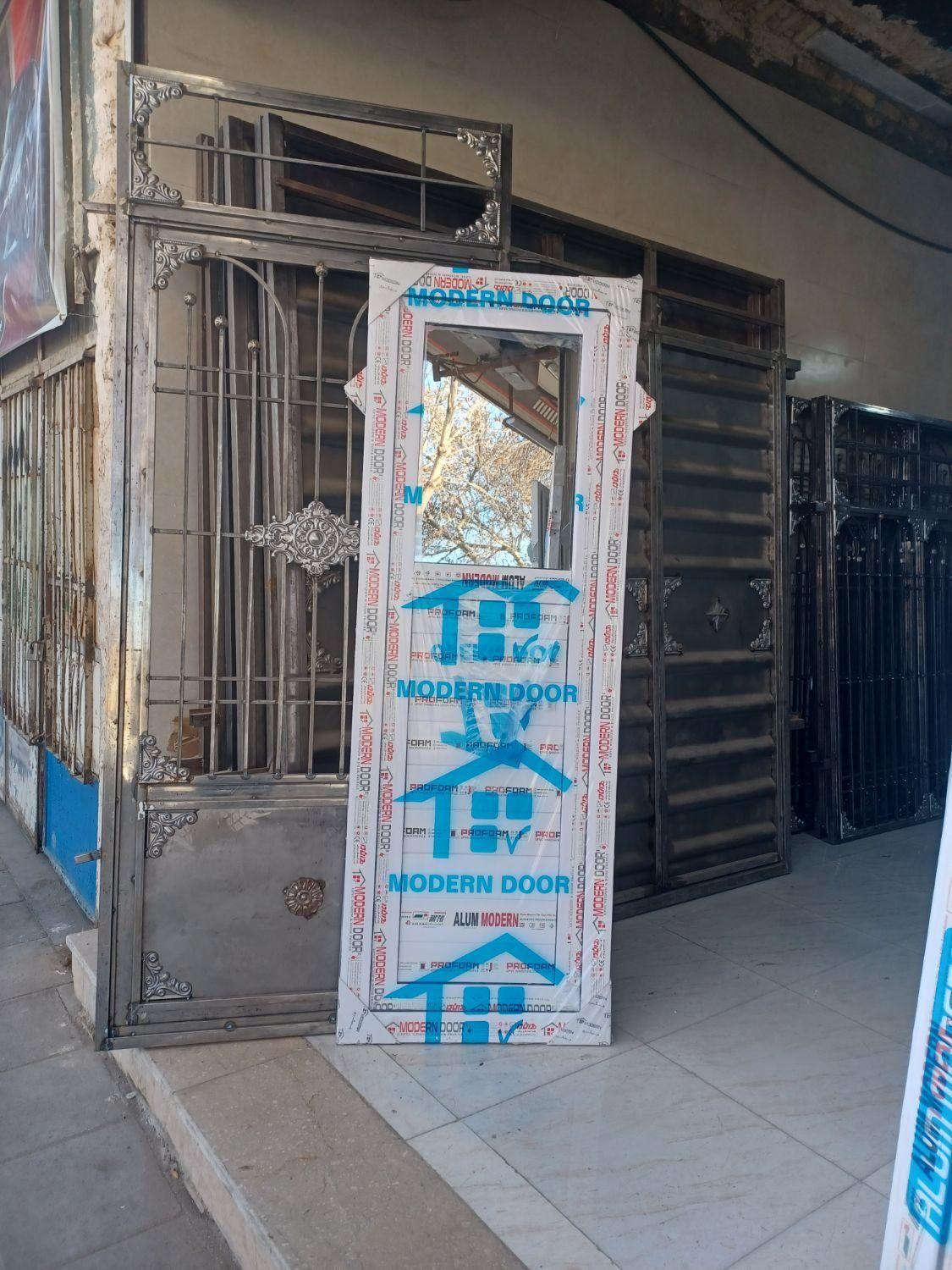 درب انباری،سرویسی سبک و سنگین|مصالح و تجهیزات ساختمان|مشهد, پنجتن|دیوار