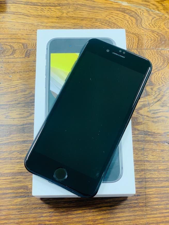اپل iPhone SE (2020) با حافظهٔ ۱۲۸ گیگابایت|موبایل|تهران, آسمان|دیوار