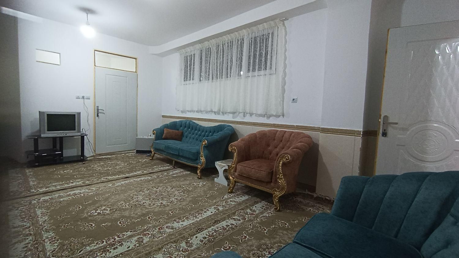 اجاره سویت روزانه دربست یک خوابه داخل شهر ویلا|اجارهٔ کوتاهمدت آپارتمان و سوئیت|سنندج, |دیوار