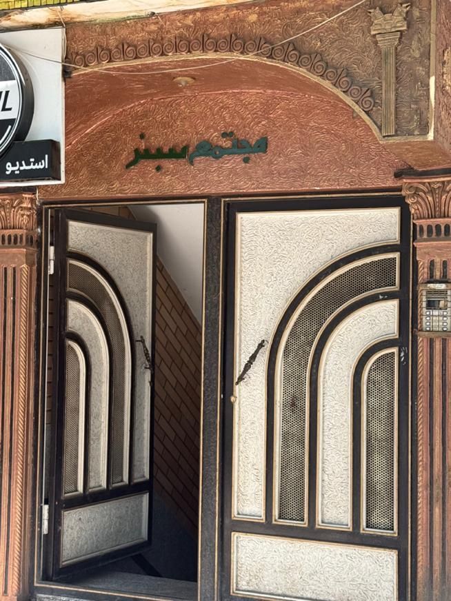 فروش اداری ۵۶ متری بر اصلی تختی|فروش دفتر کار، اتاق اداری، مطب|بروجرد, |دیوار