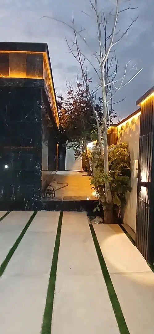 ۳۵۰متر باغ ویلا/داخل شهرک/۱۱۰متربنا/استخرچهارفصل|فروش خانه و ویلا|شهریار, سقرچین|دیوار